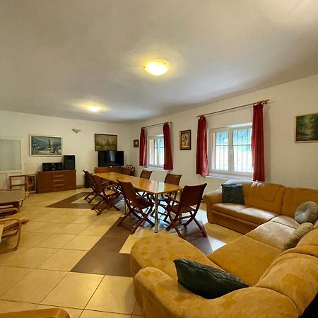 فندق Casa Fenyves Vendeghaz بايلي توشناد المظهر الخارجي الصورة